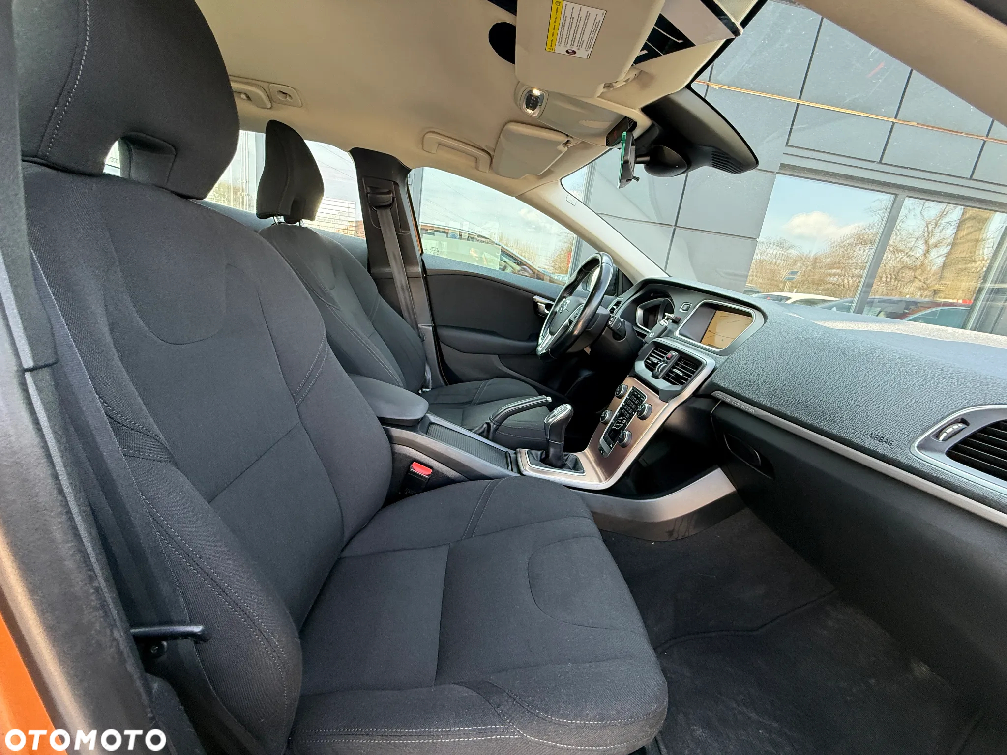 Volvo V40 D2 Momentum - 23