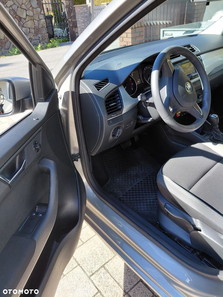 Skoda Fabia 1.2 TSI Active DSG - 4