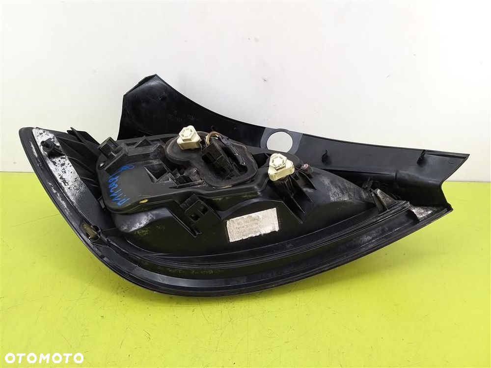 Lampa prawa tylna tył Opel Astra III H 2004-2013 00865302 13252446 ORYGINAŁ - 4