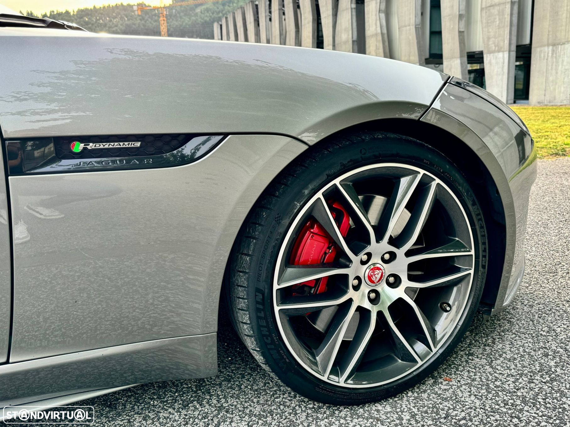 Jaguar F-Type 2.0 i4 R-Dynamic - 13
