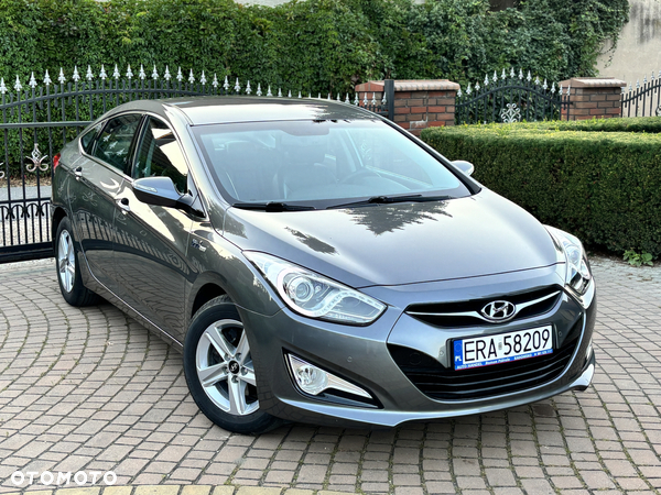 Hyundai i40 i40cw 1.7 CRDi blue Style