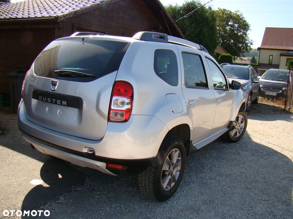 Dacia Duster 1.6 16V 4x2 Essentiel - 4