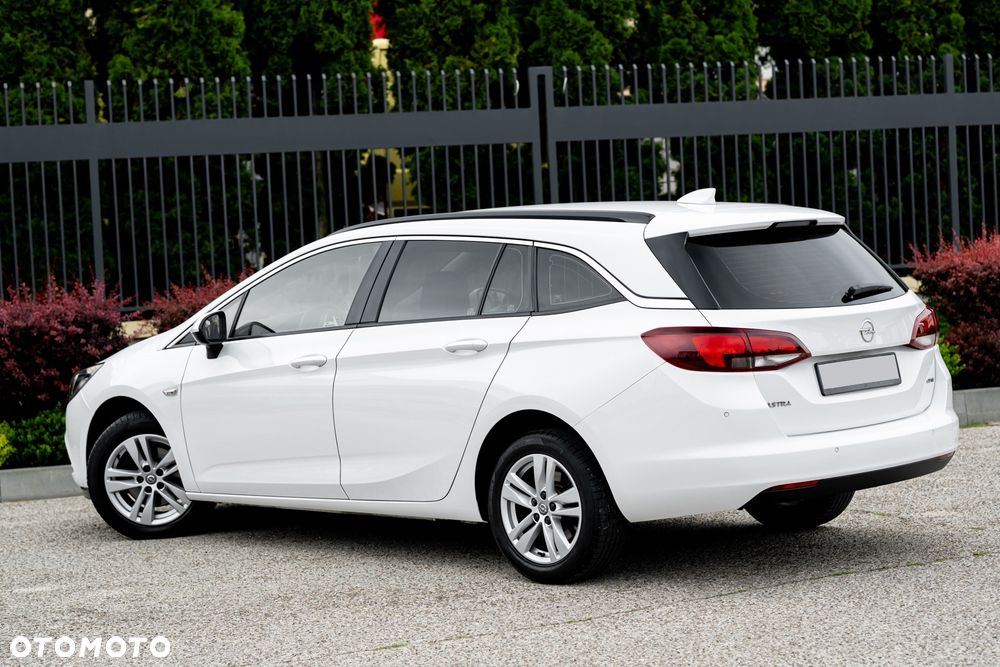 Opel Astra 1.6 D Automatik ON - 14