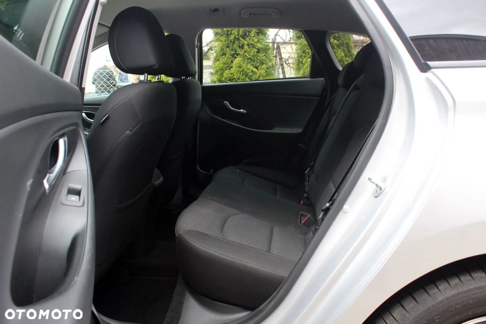 Hyundai i30 1.6 CRDI DCT EDITION 30+ - 5