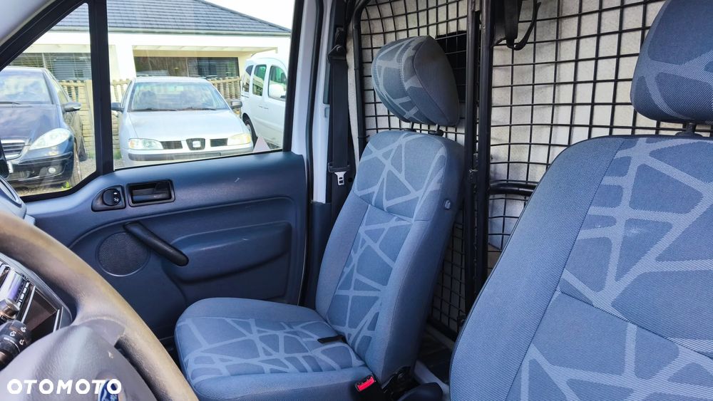 Ford Transit Connect - 19