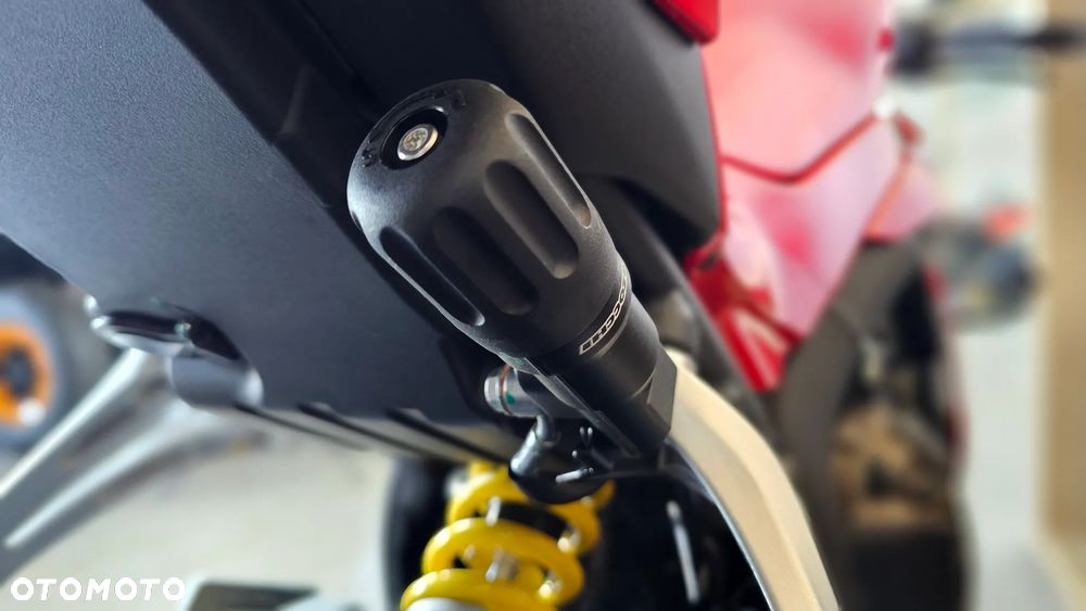 QJMOTOR SRK 800RR - 24