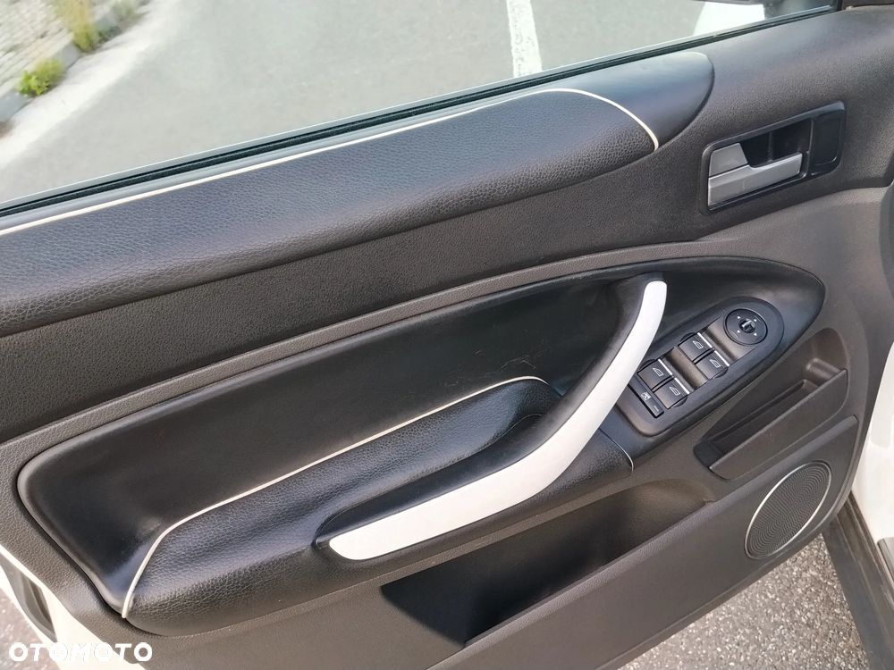 Ford Kuga - 8
