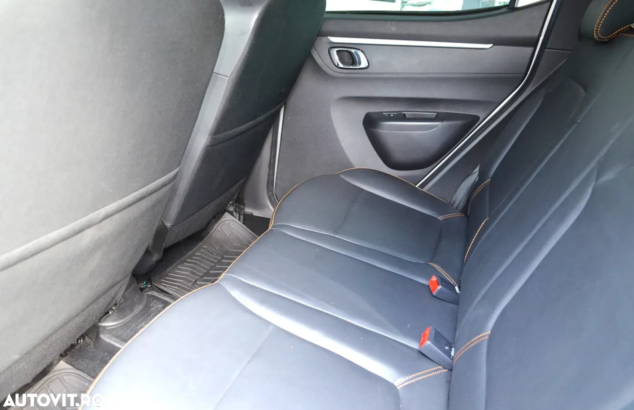 Dacia Spring Comfort Plus - 11