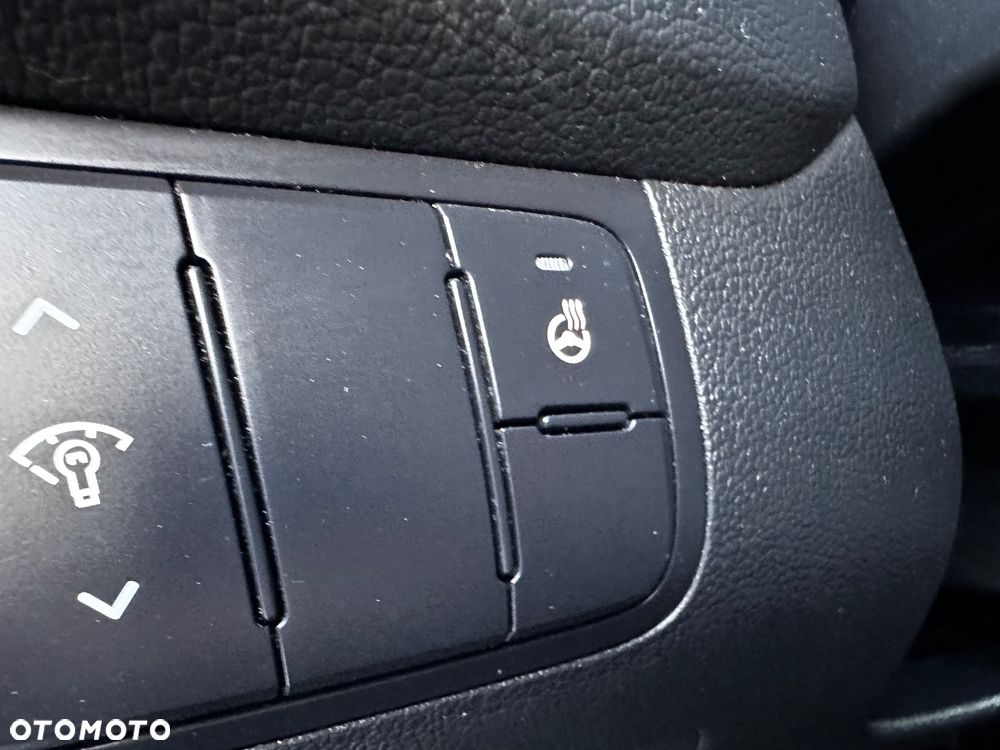 Kia Ceed 1.6 GDI Fifa World Cup Edition - 15