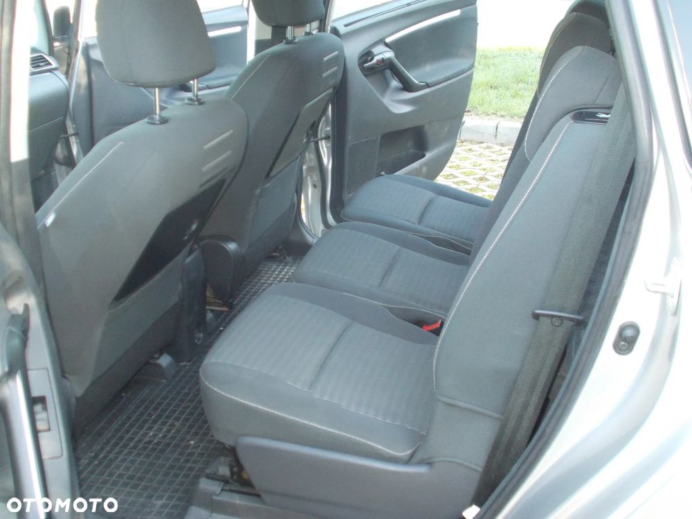 Toyota Verso 1.6 D-4D 7-Sitzer Start/Stop Executive - 12