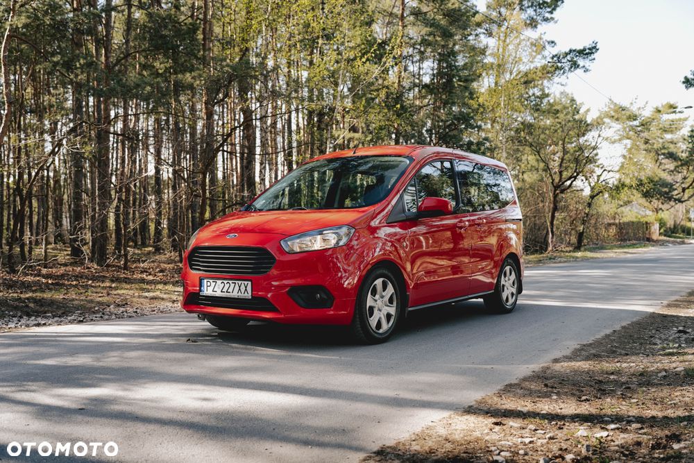 Ford Tourneo Courier 1.5 TDCi Trend - 18