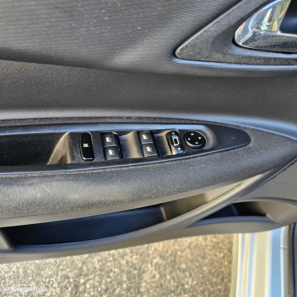 Citroën C4 1.6 HDi SX Airdream - 11