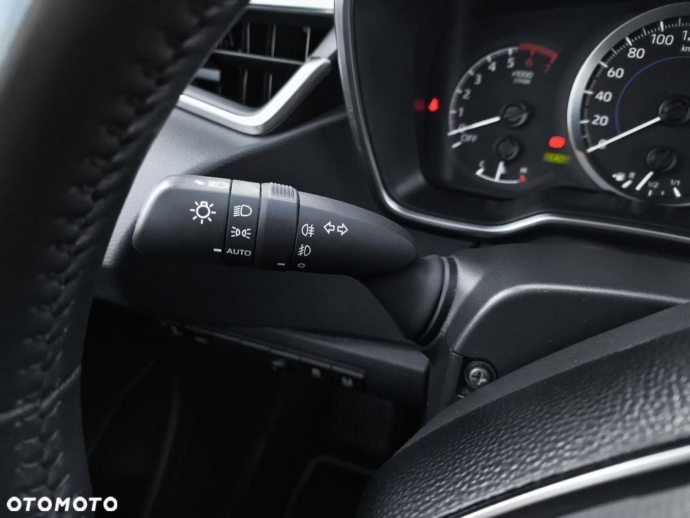 Toyota Corolla 1.8 Hybrid Comfort - 22