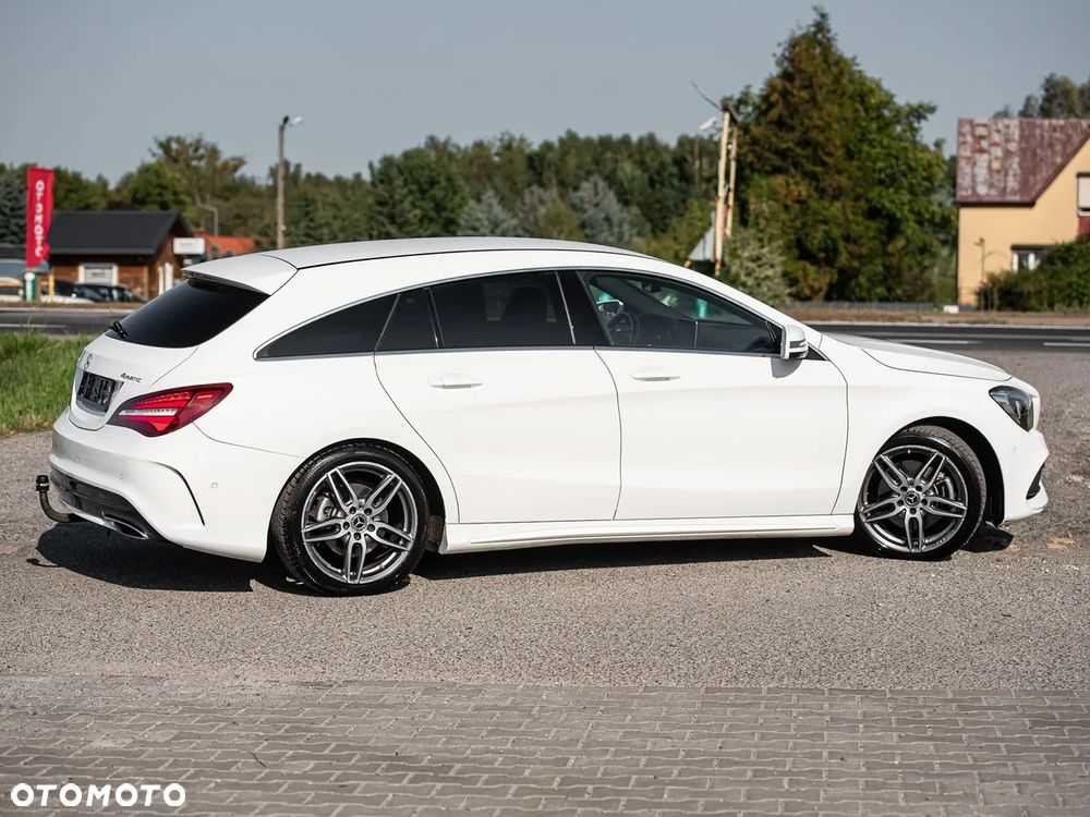 Mercedes-Benz CLA 220 4Matic 7G-DCT AMG Line - 14