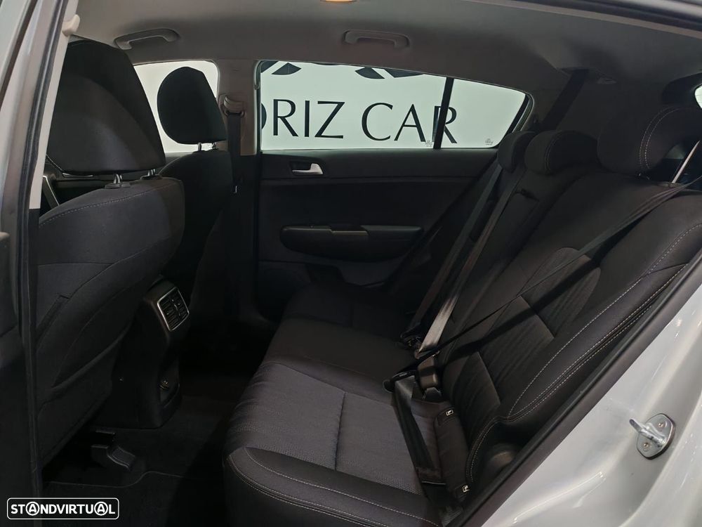 Kia Sportage 1.6 CRDI ISG Drive - 9