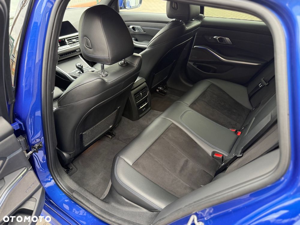 BMW Seria 3 330i xDrive M Sport sport - 15