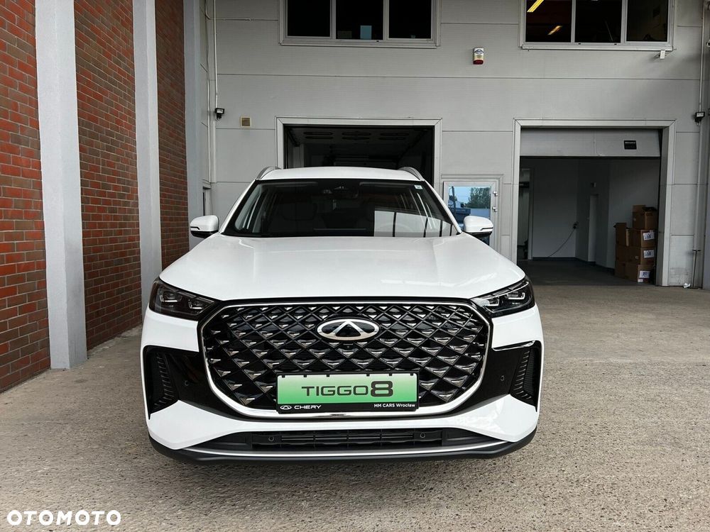 Chery Tiggo 8 1.6 T-GDI Comfort DCT - 8