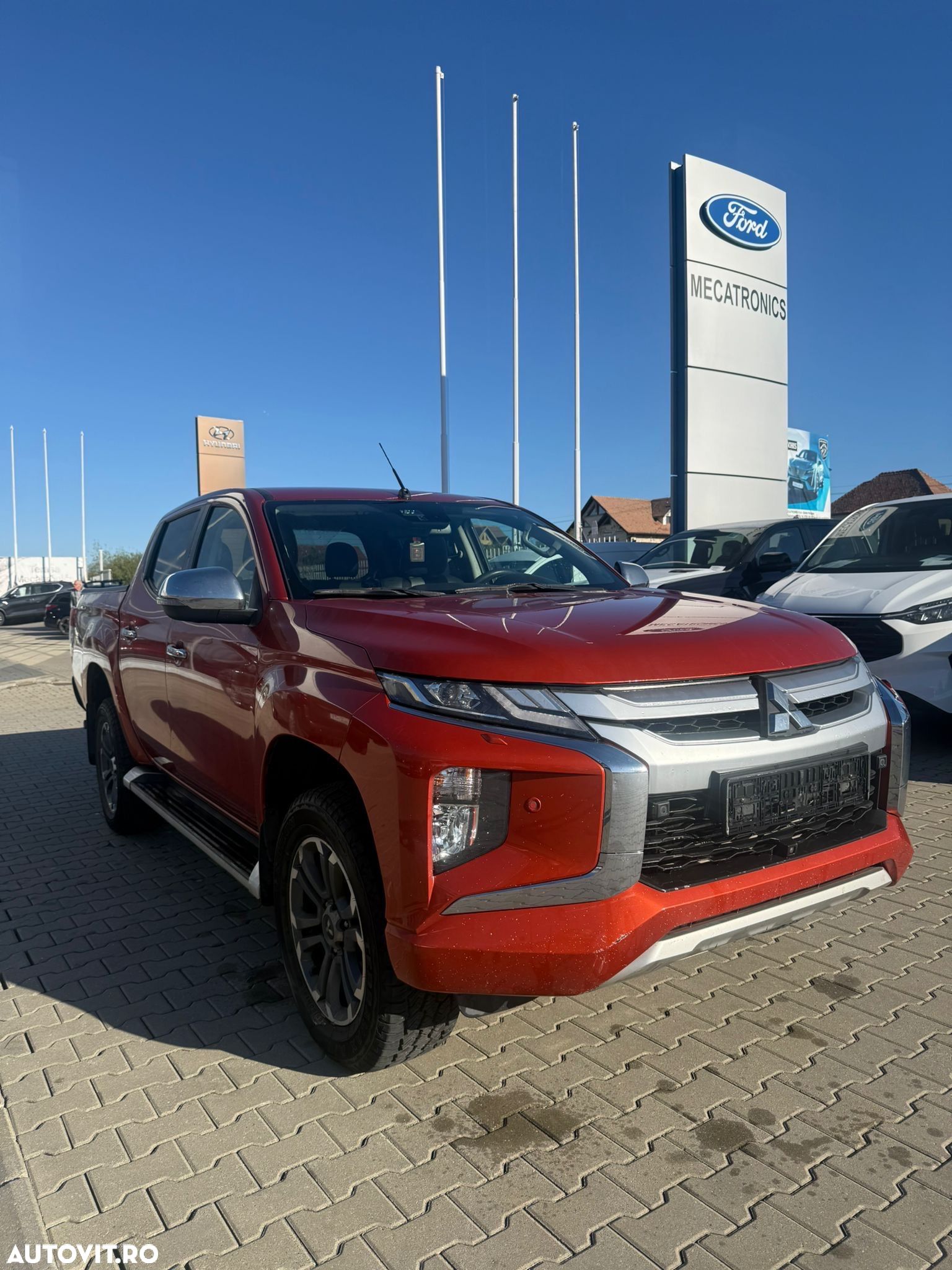 Mitsubishi L200 Double Cab 2.2 DI-D A/T Instyle - 1