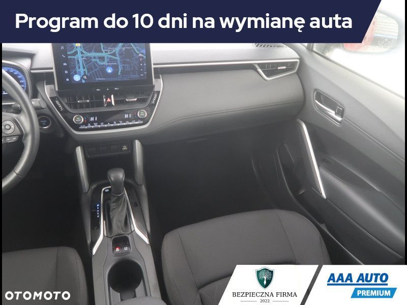 Toyota Corolla Cross - 9