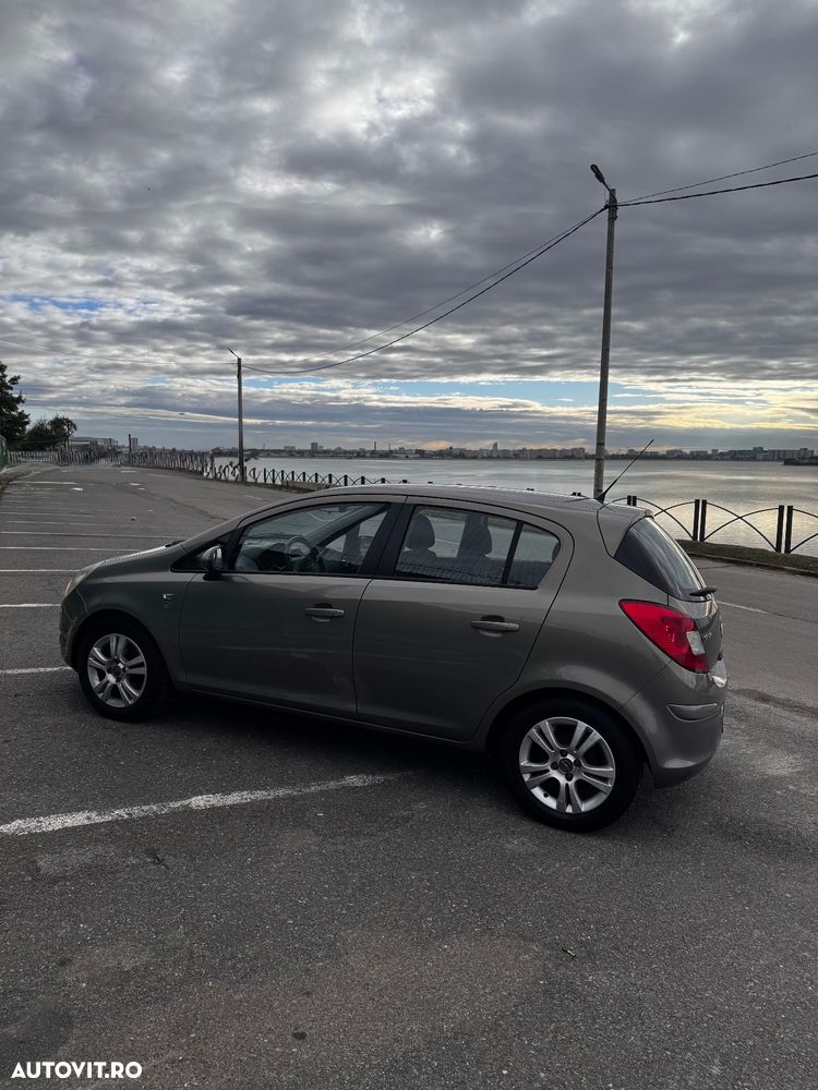 Opel Corsa - 10