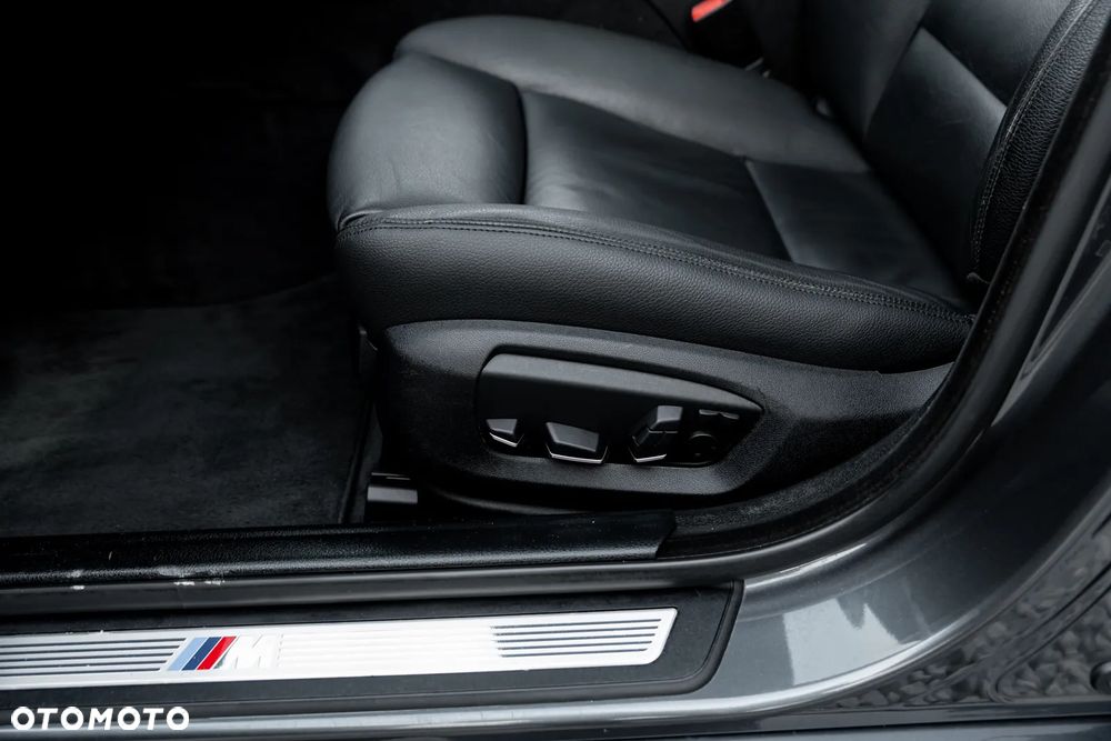 BMW Seria 5 535i xDrive Sport-Aut Luxury Line - 18