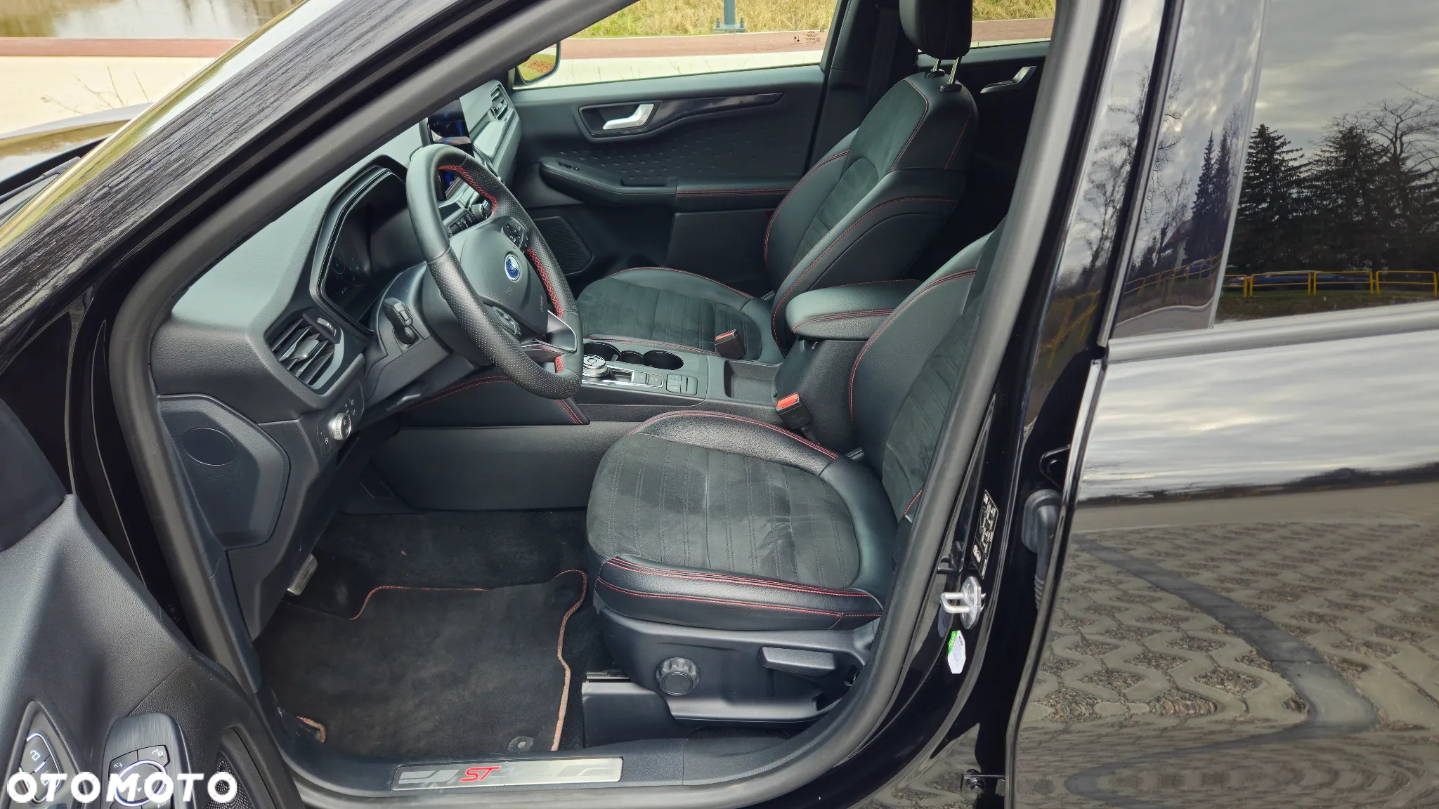 Ford Kuga 2.5P PHEV FWD ST-Line - 8