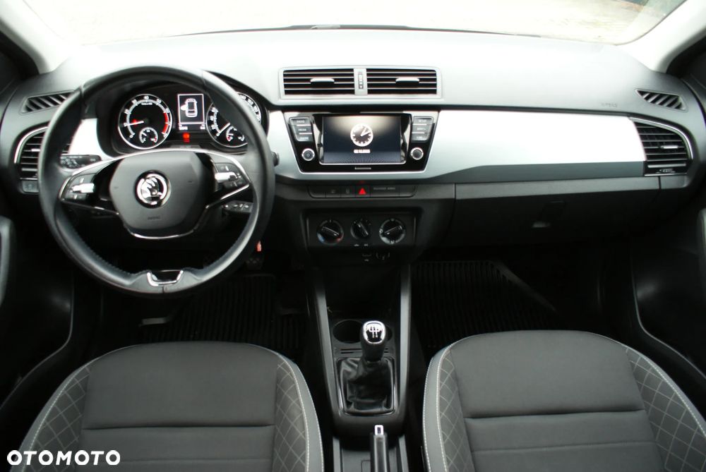Skoda Fabia 1.0 TSI Style Color - 6