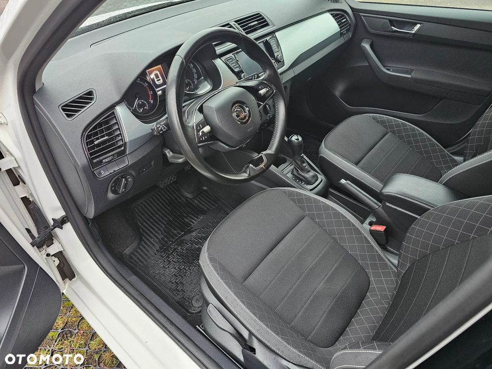 Skoda Fabia 1.0 TSI Ambition DSG - 9