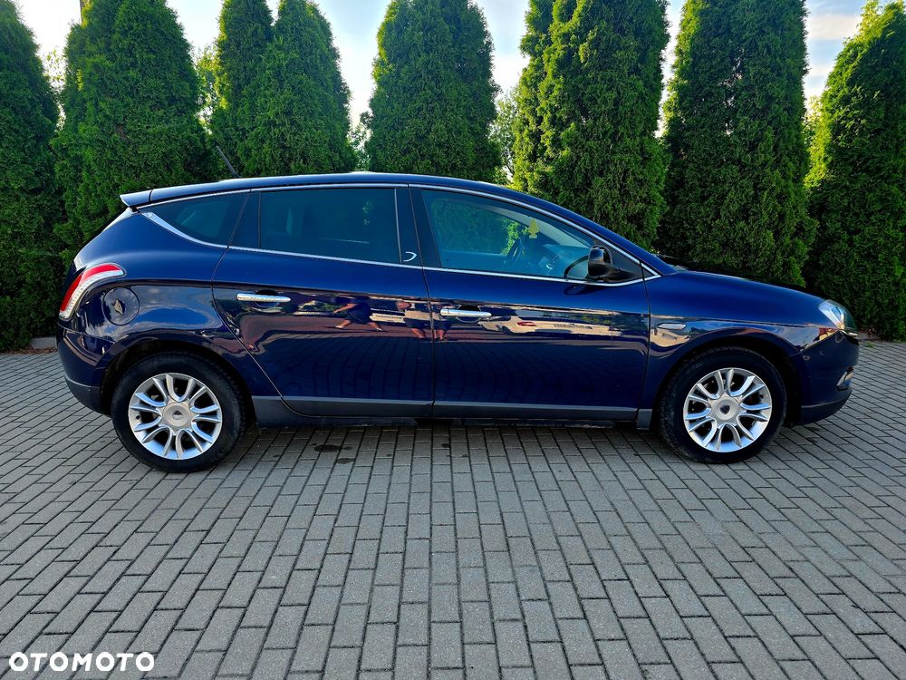 Lancia Delta 1.6 MJ Gold - 11