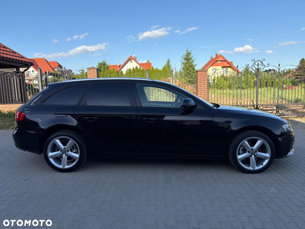 Audi A4 Avant 2.0 TDI - 8