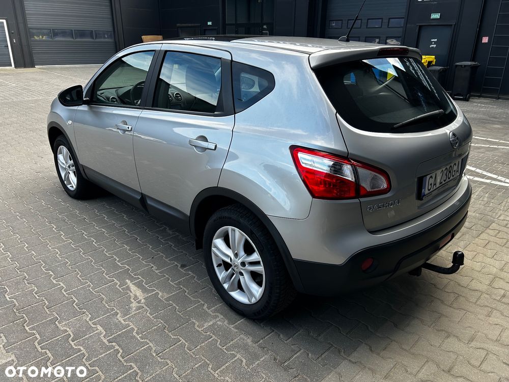 Nissan Qashqai 2.0 Lounge - 4