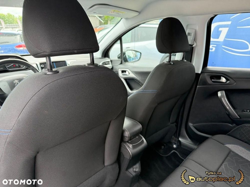 Peugeot 2008 - 15