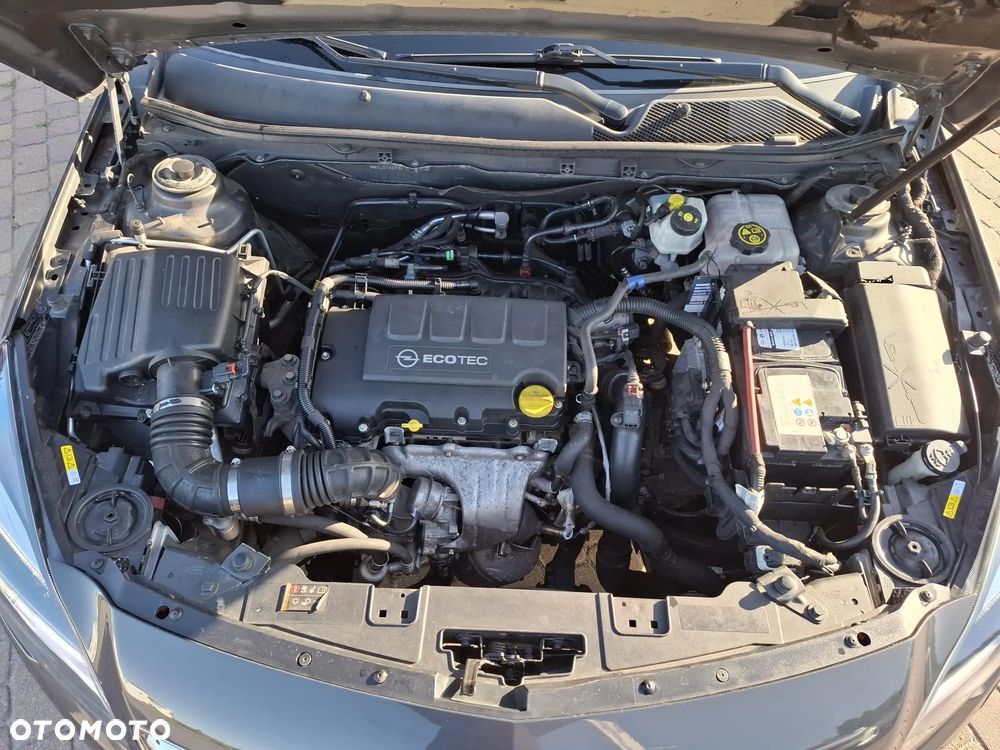 Opel Insignia 1.4 T Cosmo S&S - 20