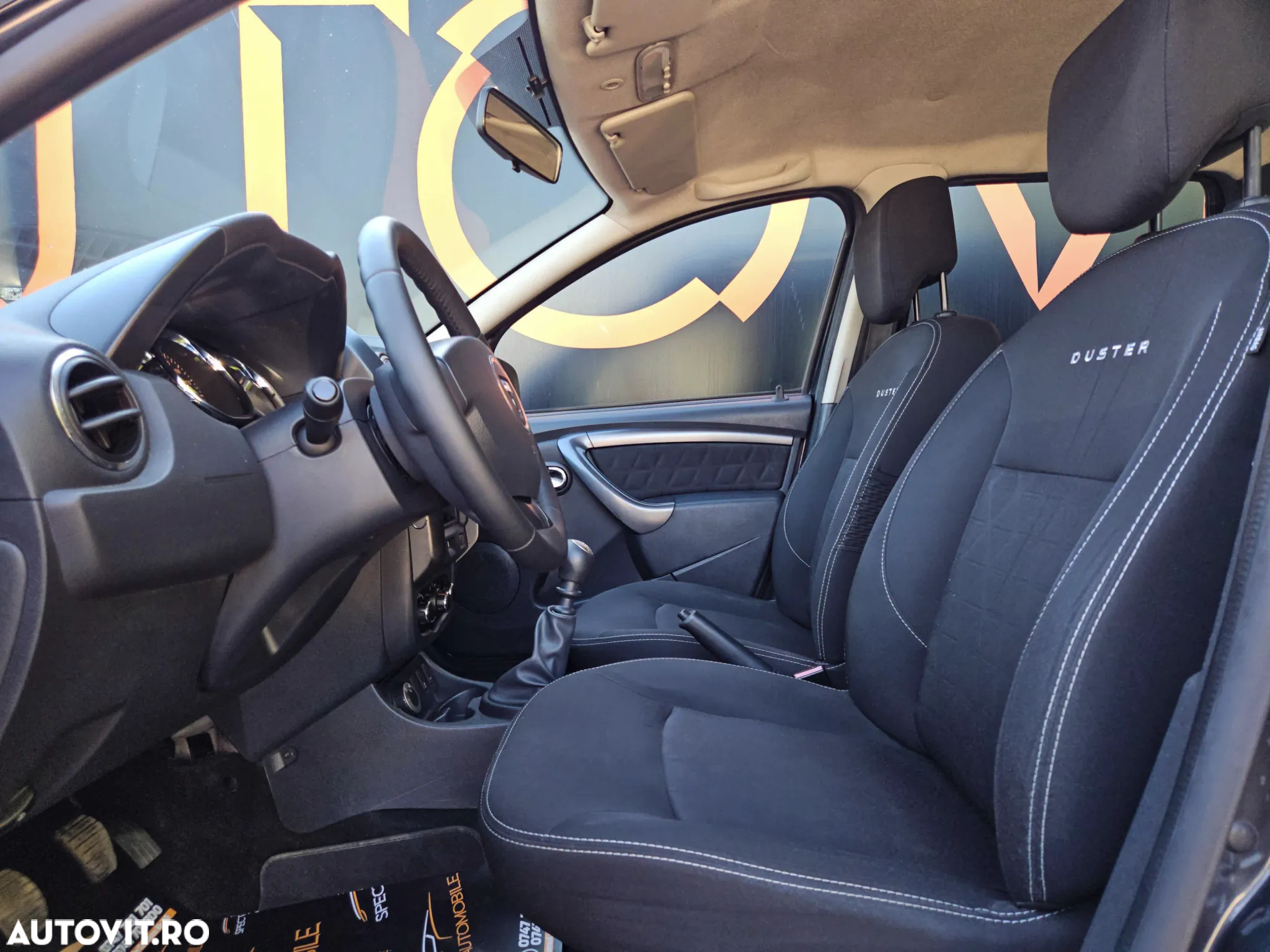 Dacia Duster 1.5 dCi 4WD Comfort - 10