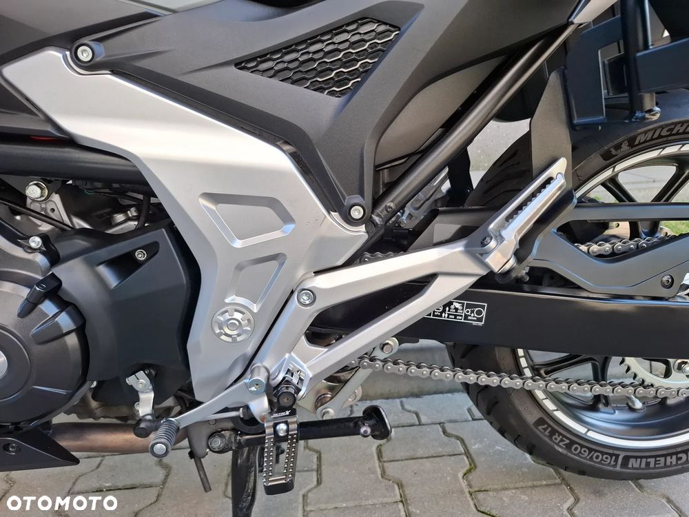 Honda NC - 16