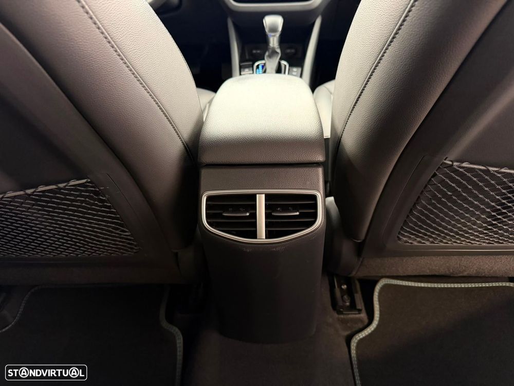 Hyundai Ioniq 1.6 GDI HEV Pack Plus - 33
