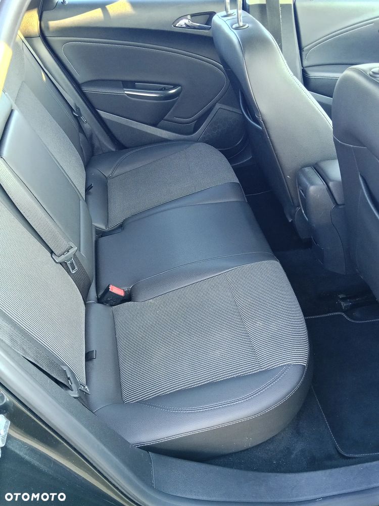 Opel Astra 1.4 Cosmo - 10