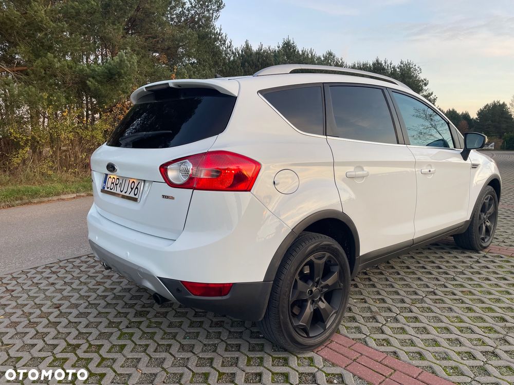 Ford Kuga 2.0 TDCi 4x4 Titanium - 4