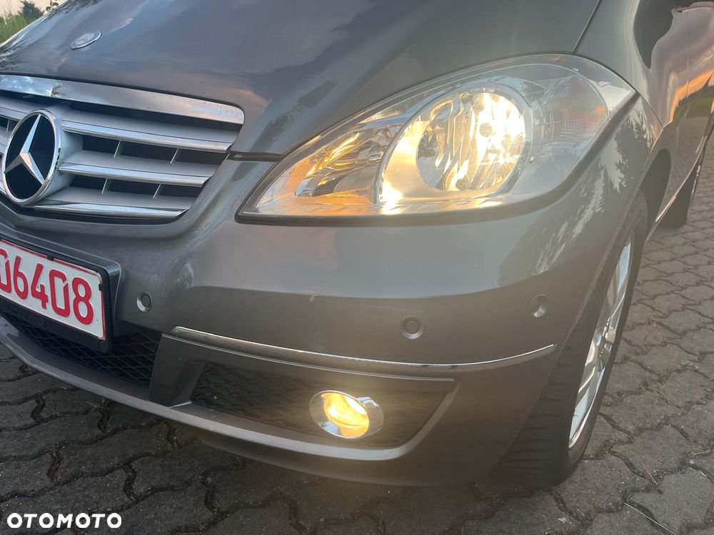 Mercedes-Benz Klasa A 160 Autotronic Avantgarde - 9