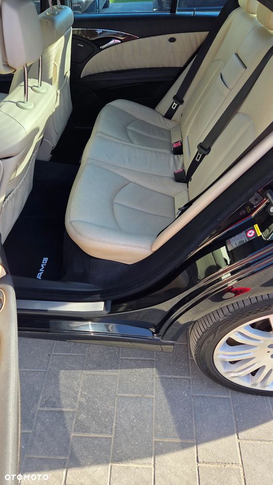 Mercedes-Benz Klasa E 500 7G-TRONIC Avantgarde BusinessEDITION - 24