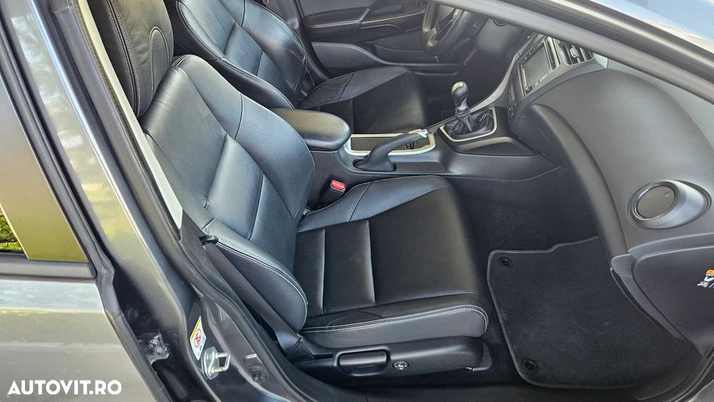 Honda Civic 1.8i Exec - 10