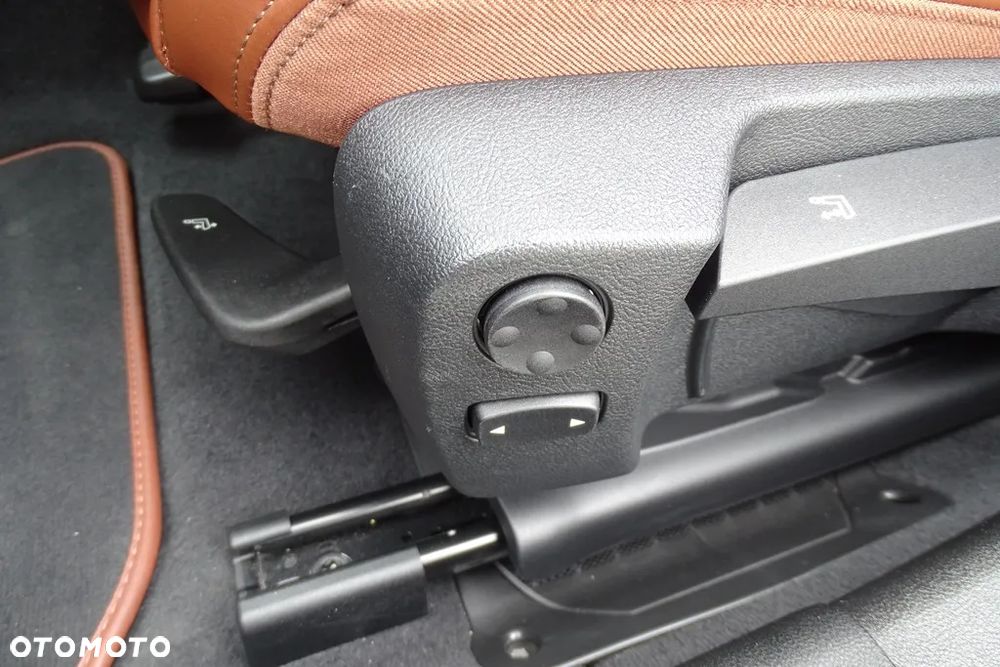 BMW Seria 3 320e M Sport - 19