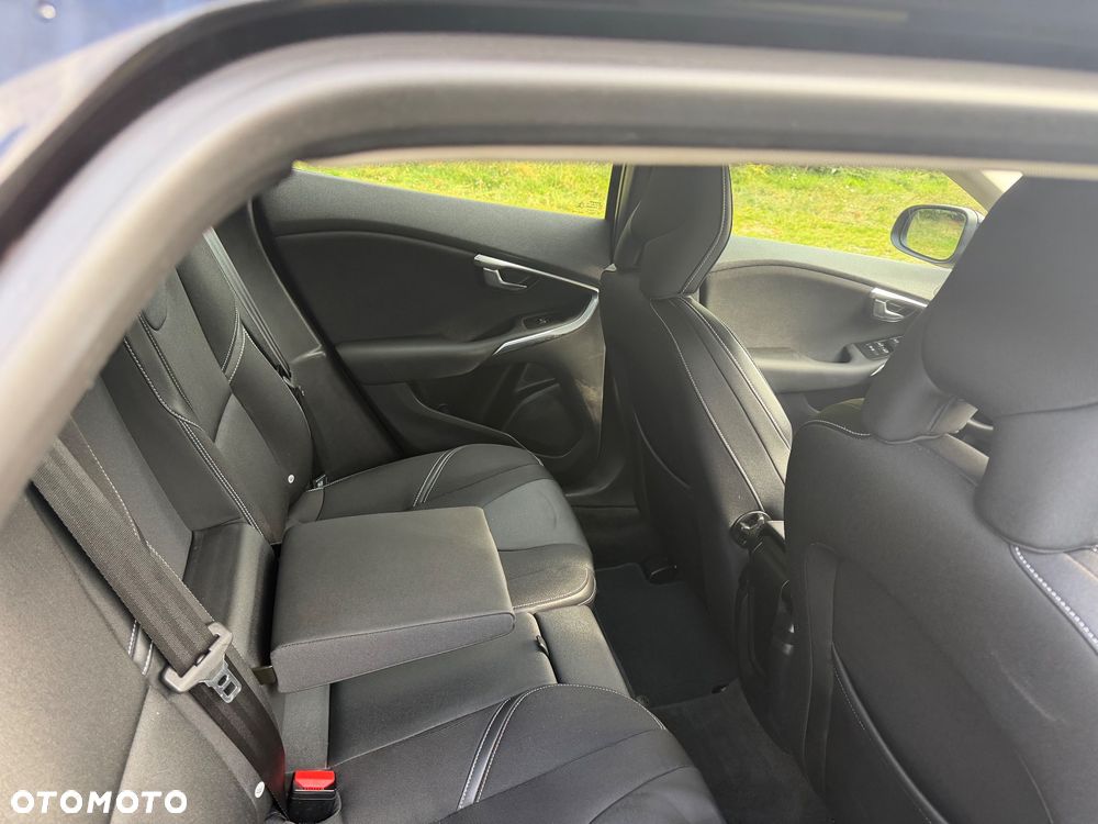 Volvo V40 - 8