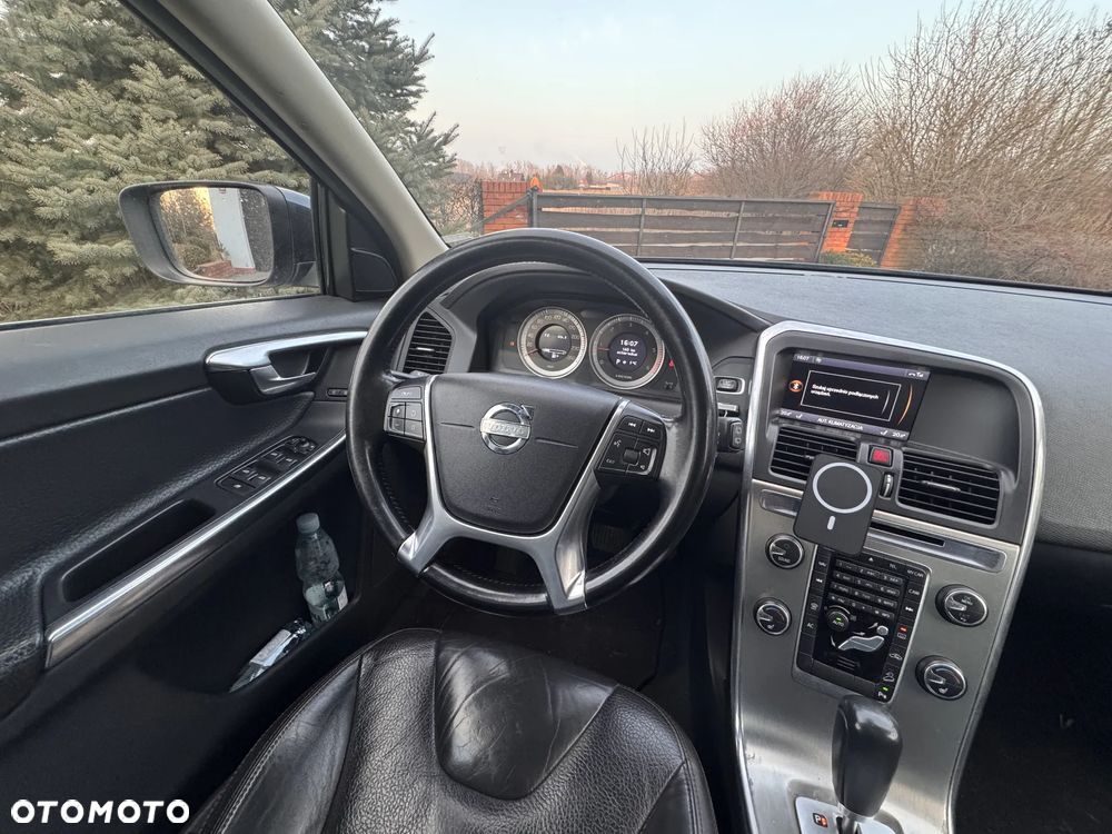 Volvo XC 60 2.4D AWD Summum - 13