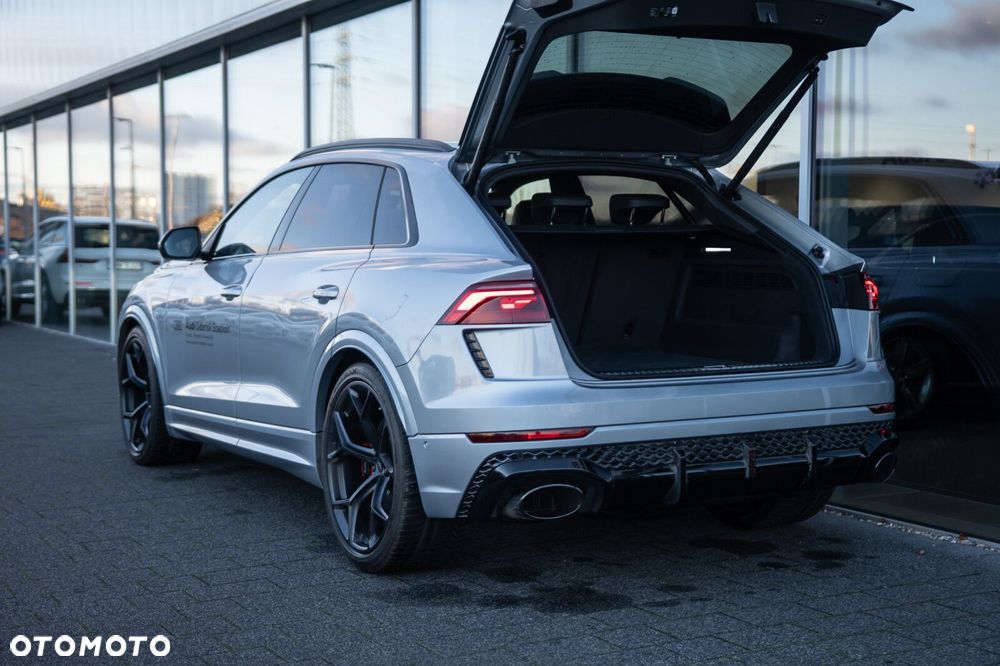 Audi RS Q8 - 6
