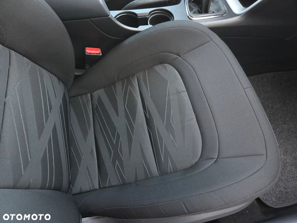 Kia Ceed 1.6 CRDi M - 14