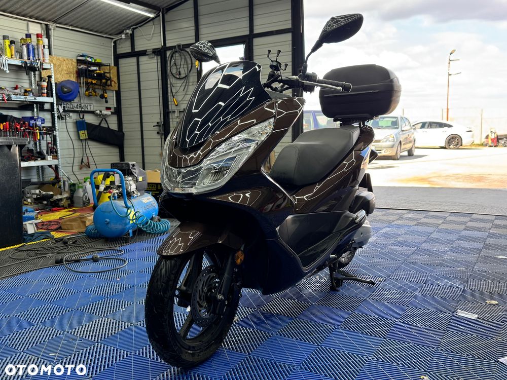 Honda PCX - 1