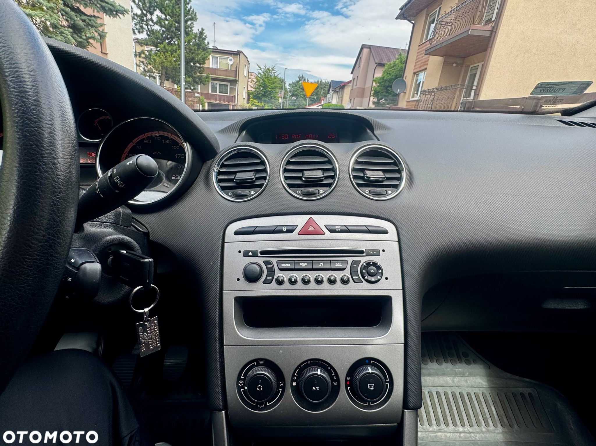 Peugeot 308 1.6 HDi Active - 12