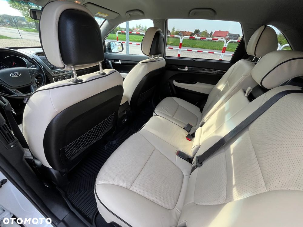 Kia Sorento - 11