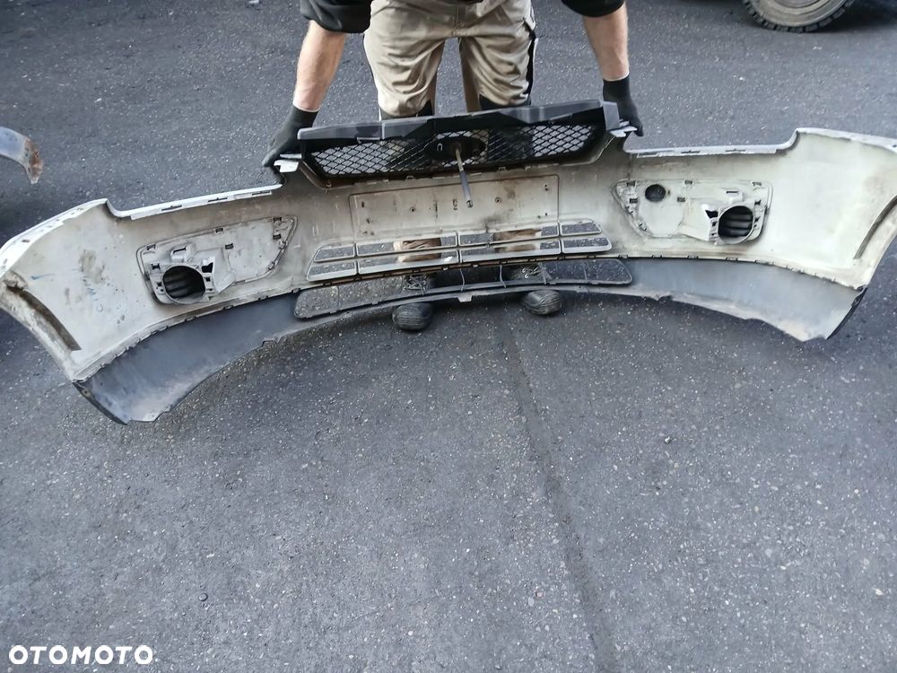 Ford Focus Mk2 Zderzak przedni - 7